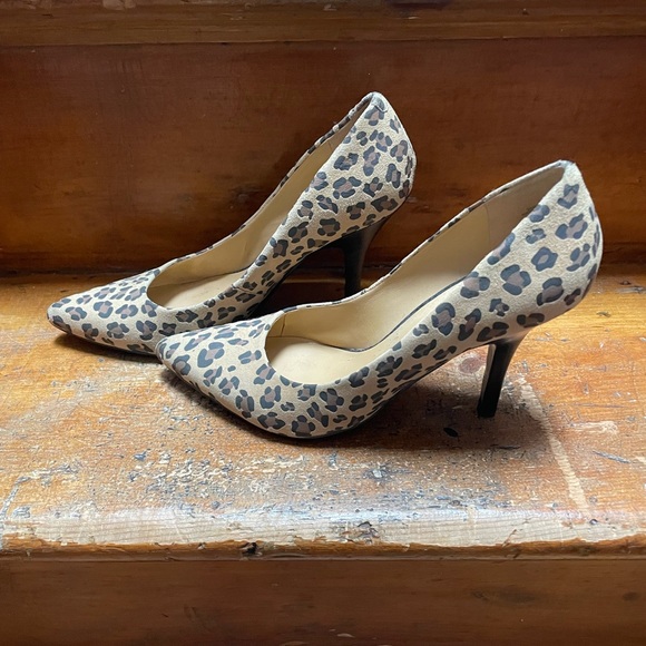 Leopard print heels from Nine West - Picture 1 of 4